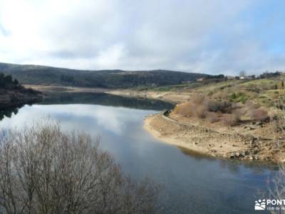 Ruta y Comida de Navidad;Mariposa Graellsia isabellae; las chorreras del río cabriel valle liebana c